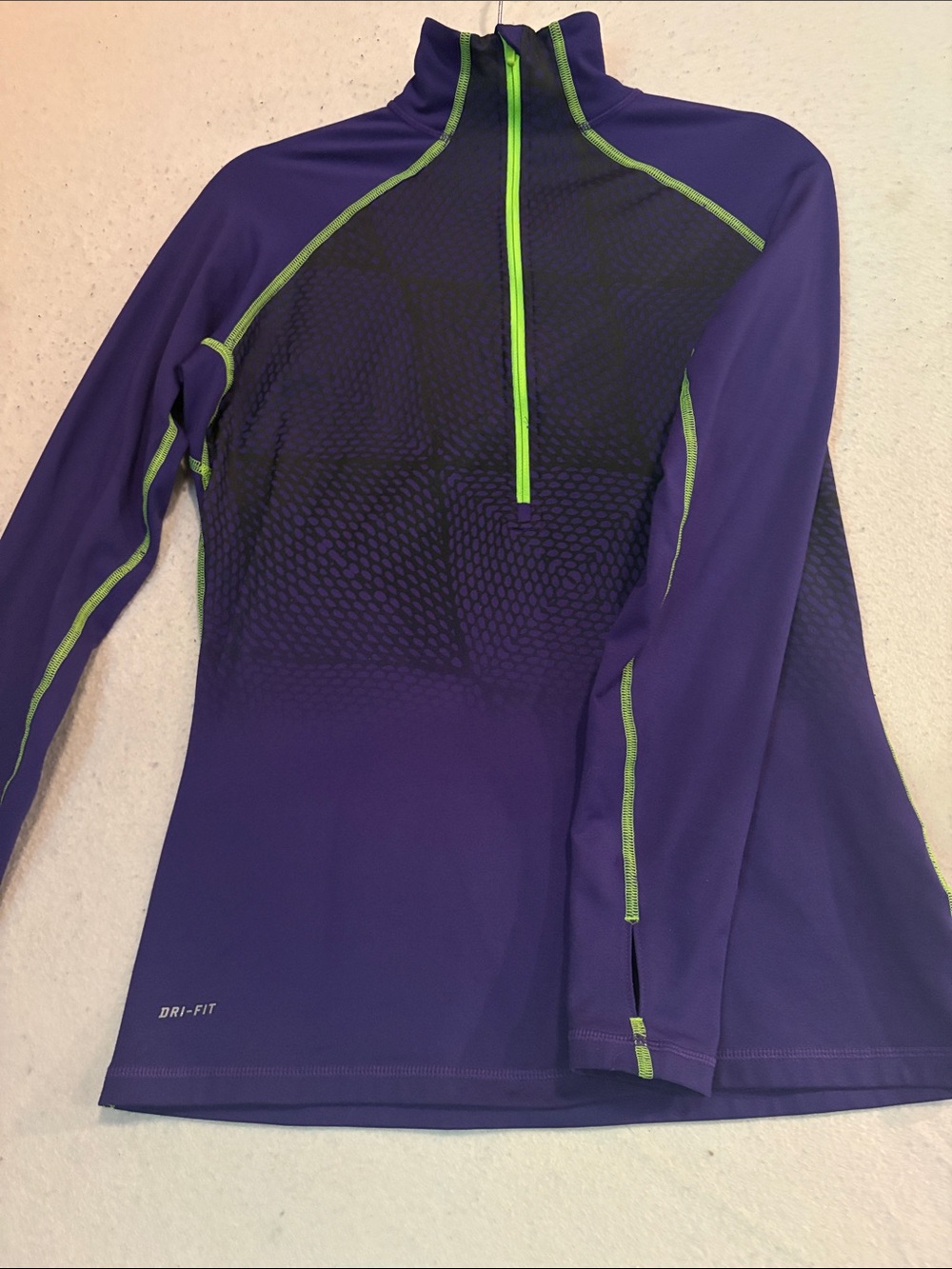 Nike Pro Hyperwarm Women L Purple Volt Green Matrix Grid Half Zip Pullover